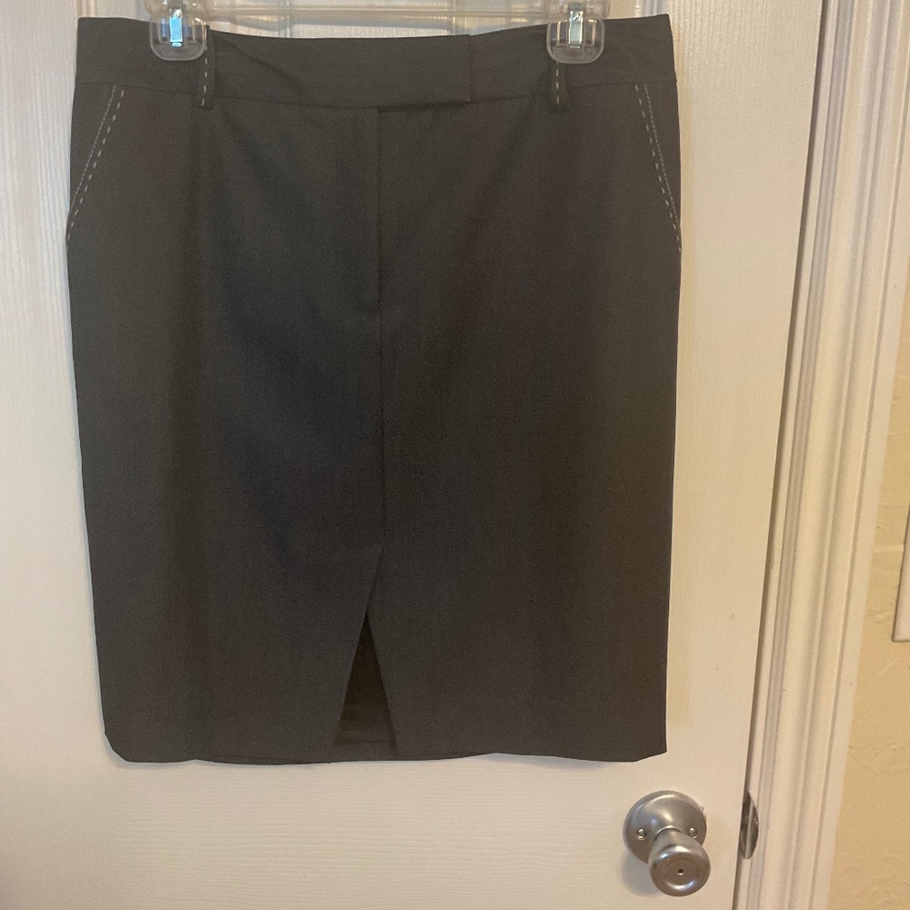 Tahari Straight Skirt - Size 6, Dark Denim Blue Look